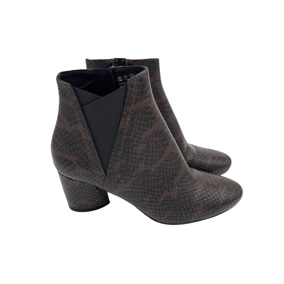 27 Edit Naturalizer Ankle Bootie Brown Snakeskin Leather Pull on Size 7.5 - Picture 2 of 7
